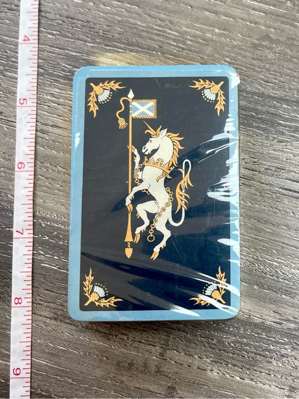 DeLaRue Authentic Oliver Cromwell Gold Rimmed Playing Card Deck w Gold Unicorn